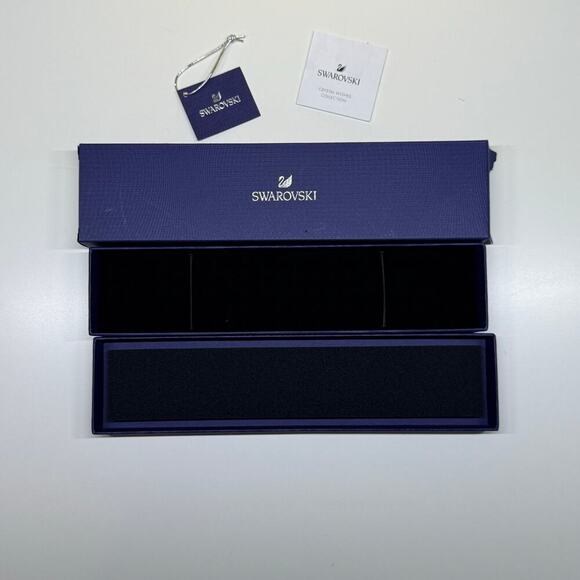 Swarovsky | Bracelet Storage Box w/ Gift Bag | Navy Blue | 8.75 x 2 x 1 in. - Picture 3 of 16